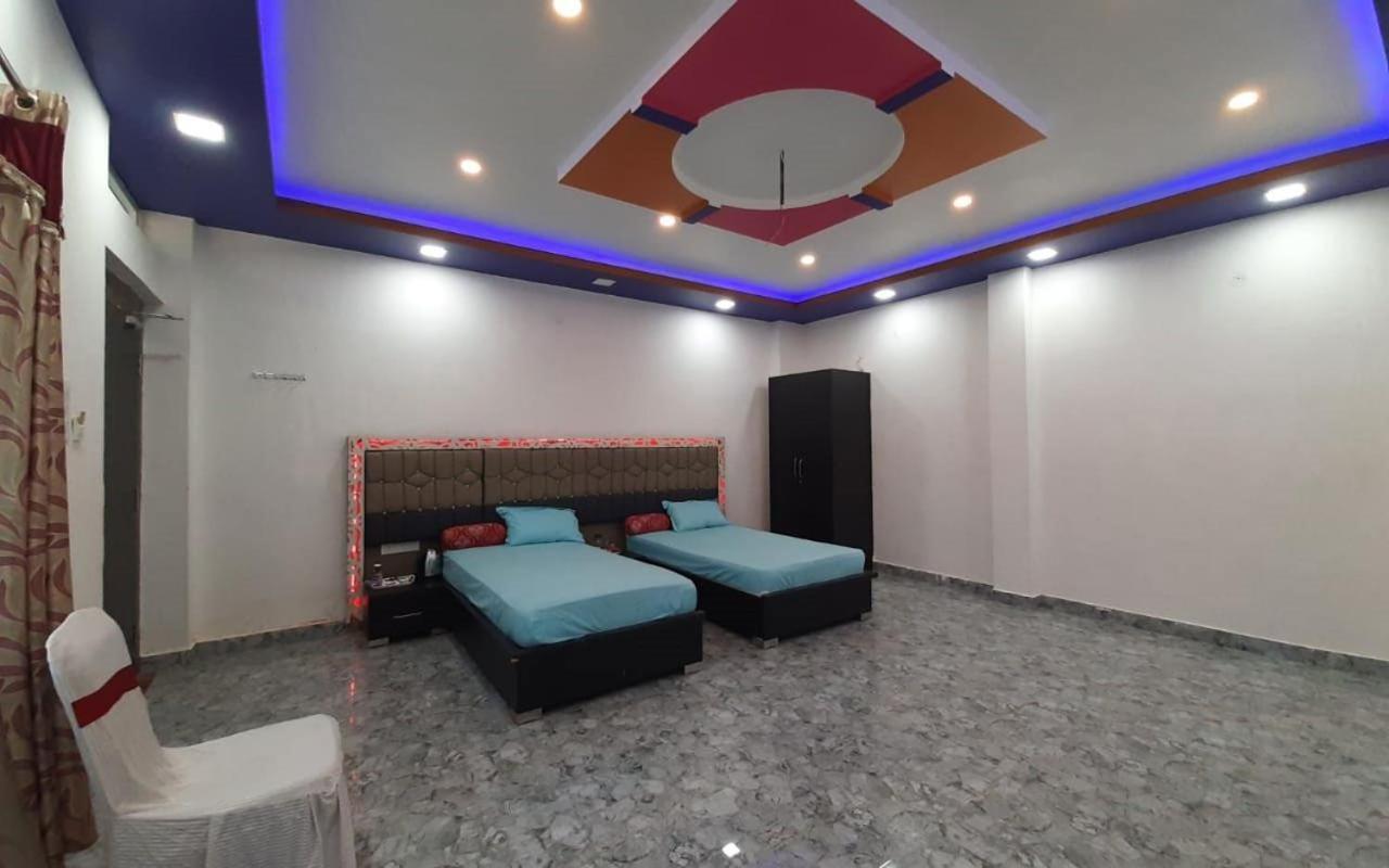 Rajmahal Resort Патна Екстериор снимка