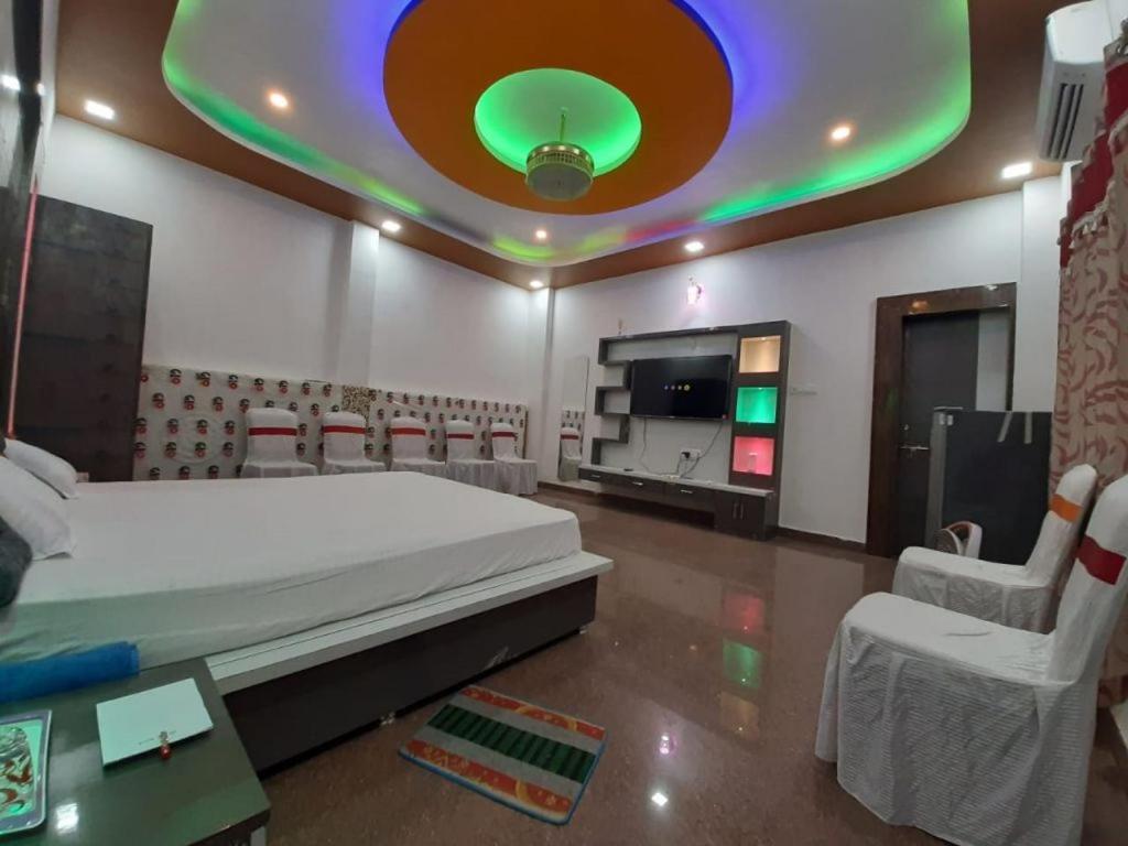 Rajmahal Resort Патна Екстериор снимка