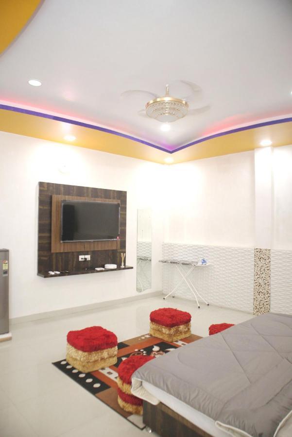 Rajmahal Resort Патна Екстериор снимка